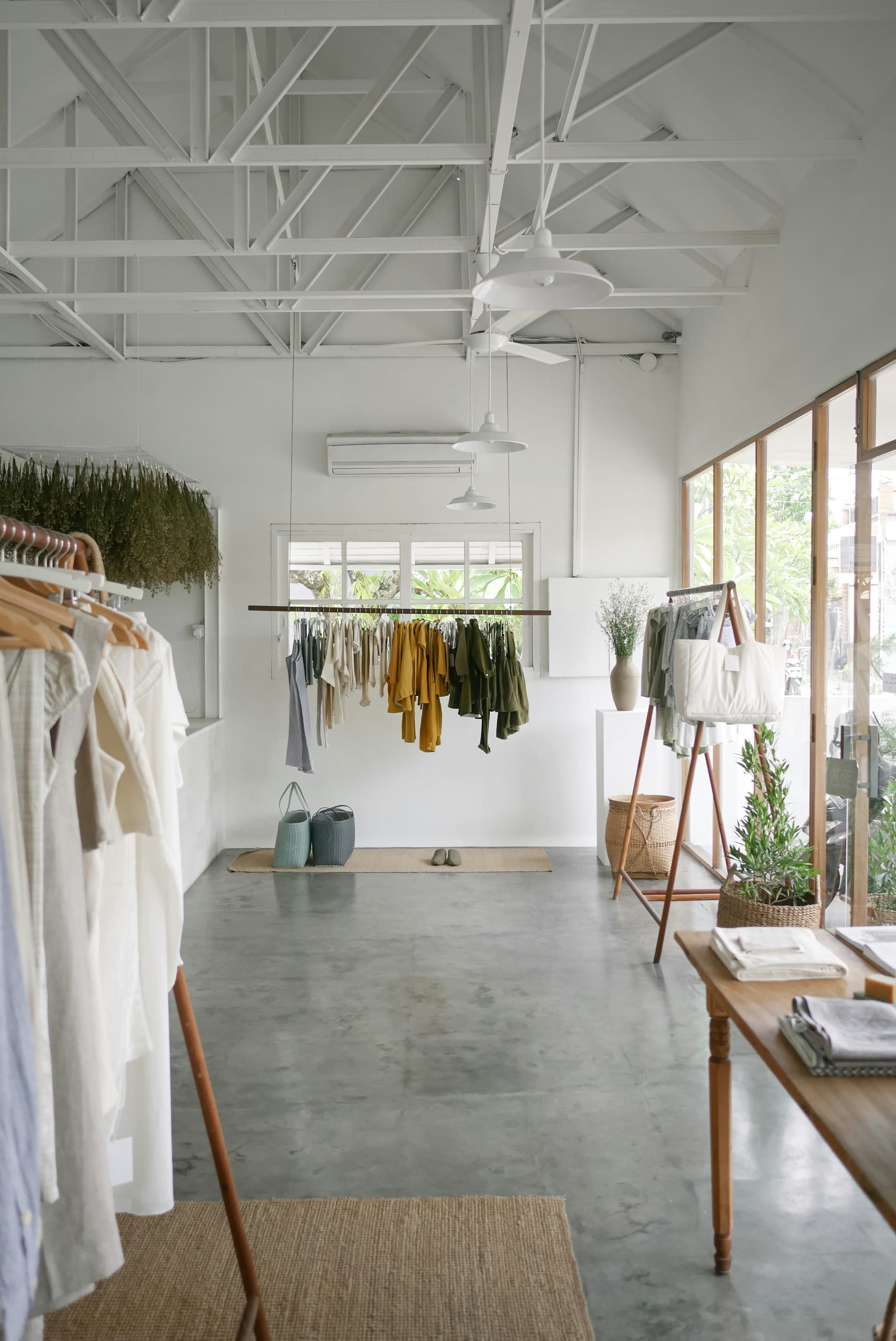 Maré boutique storefront